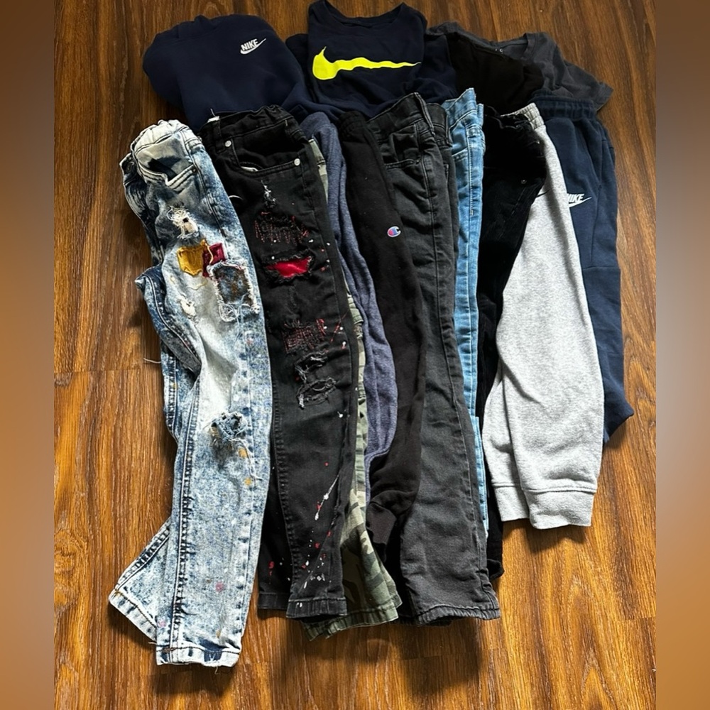 Bulk size 7 clothing